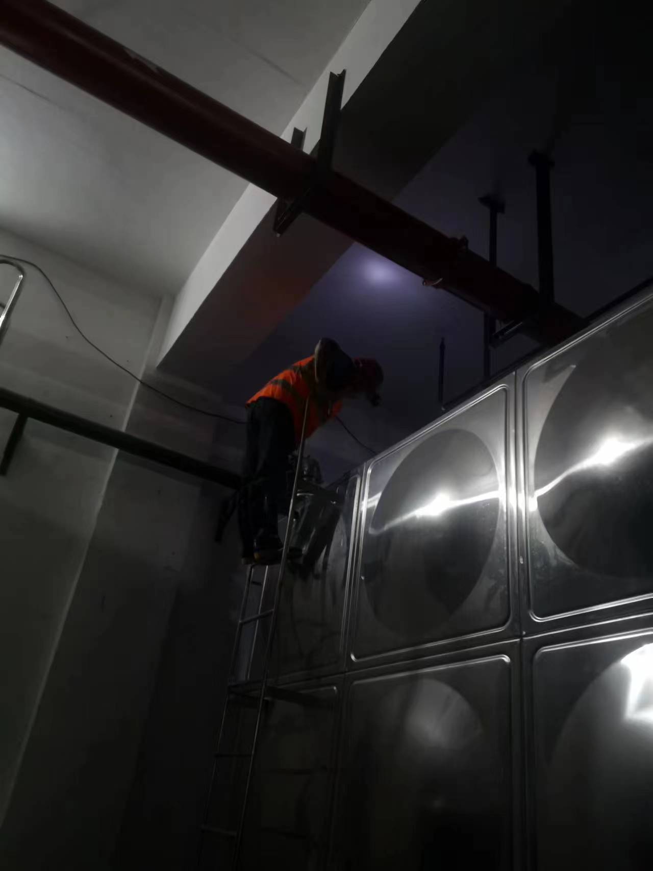 上海奉贤青村清洗水箱公司(图1)