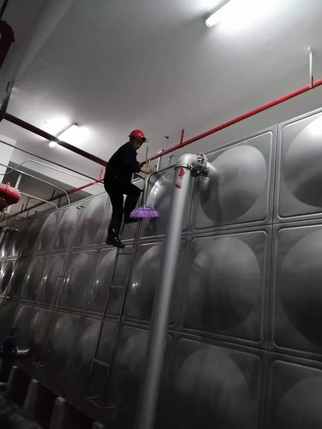 南昌学校水箱清洗 学校生活水箱清洗(图2)