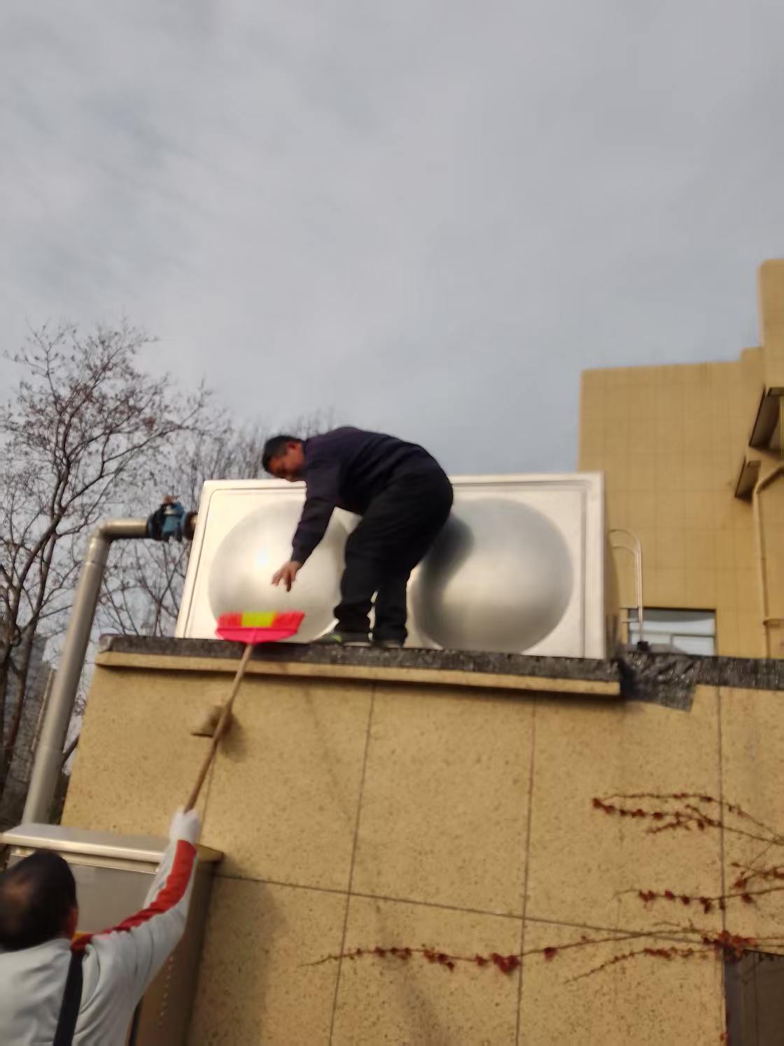 江西红谷滩清洗水箱公司(图2)