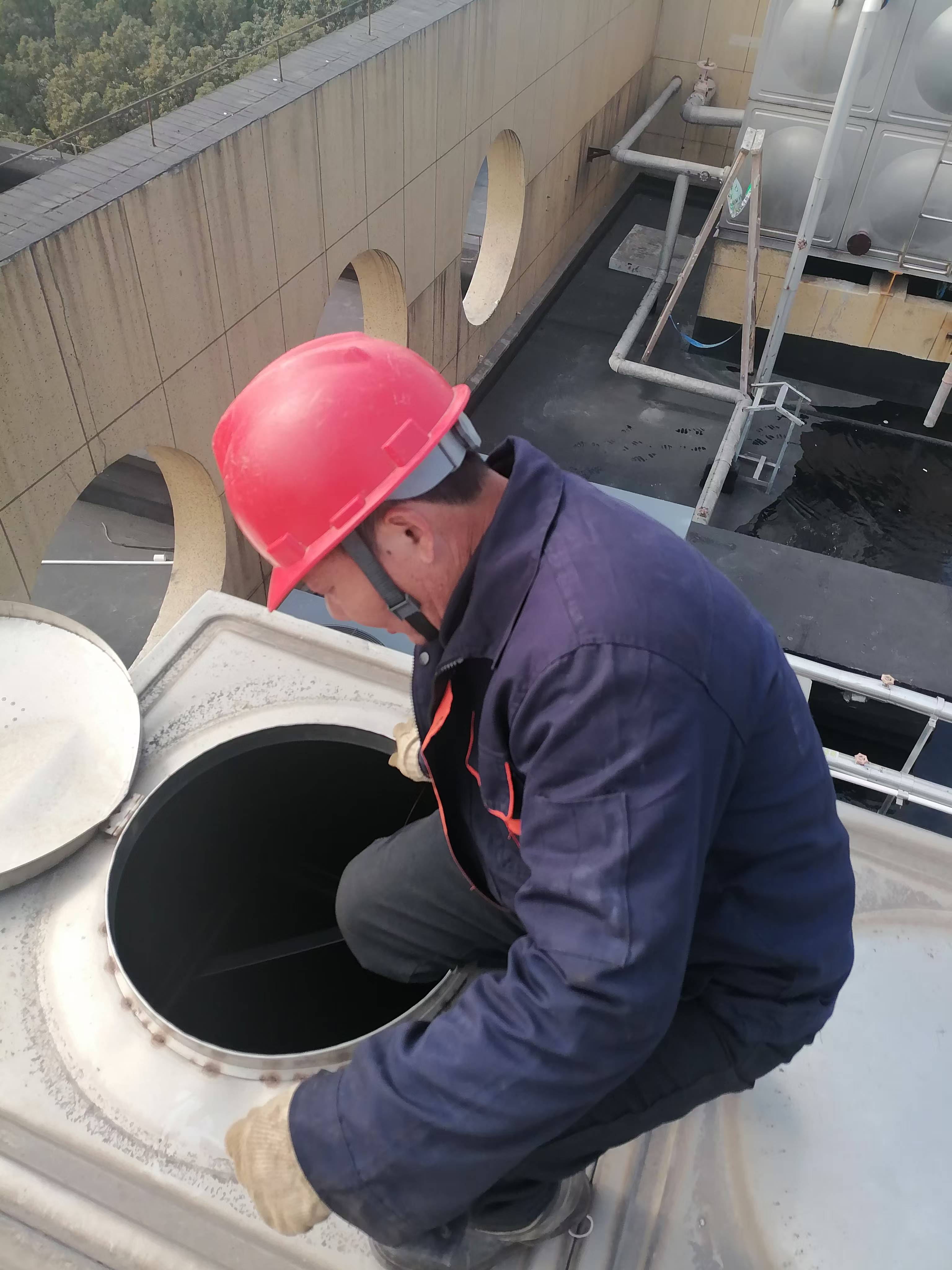 松湖清洗水箱公司(图1)