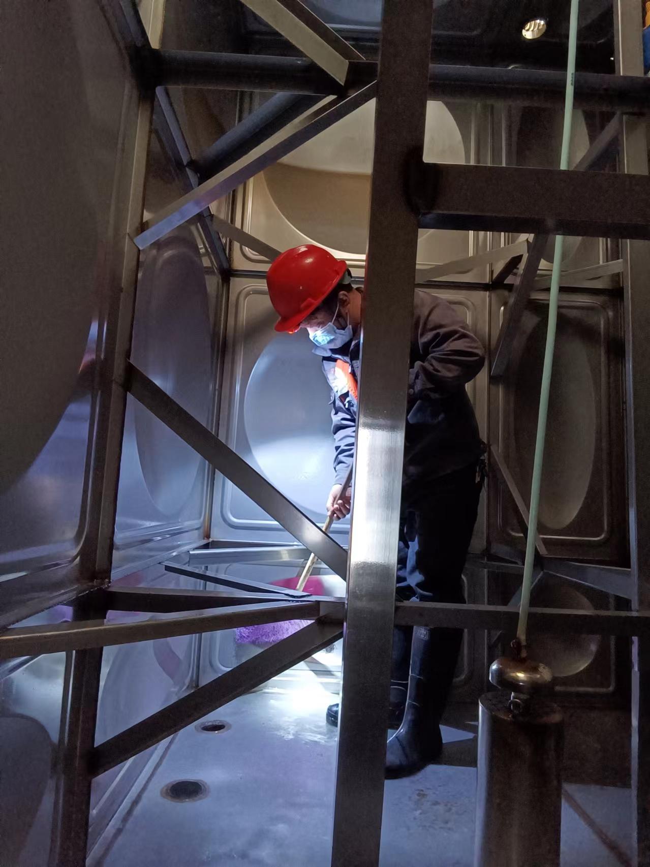 南昌湖坊清洗水箱公司(图1)