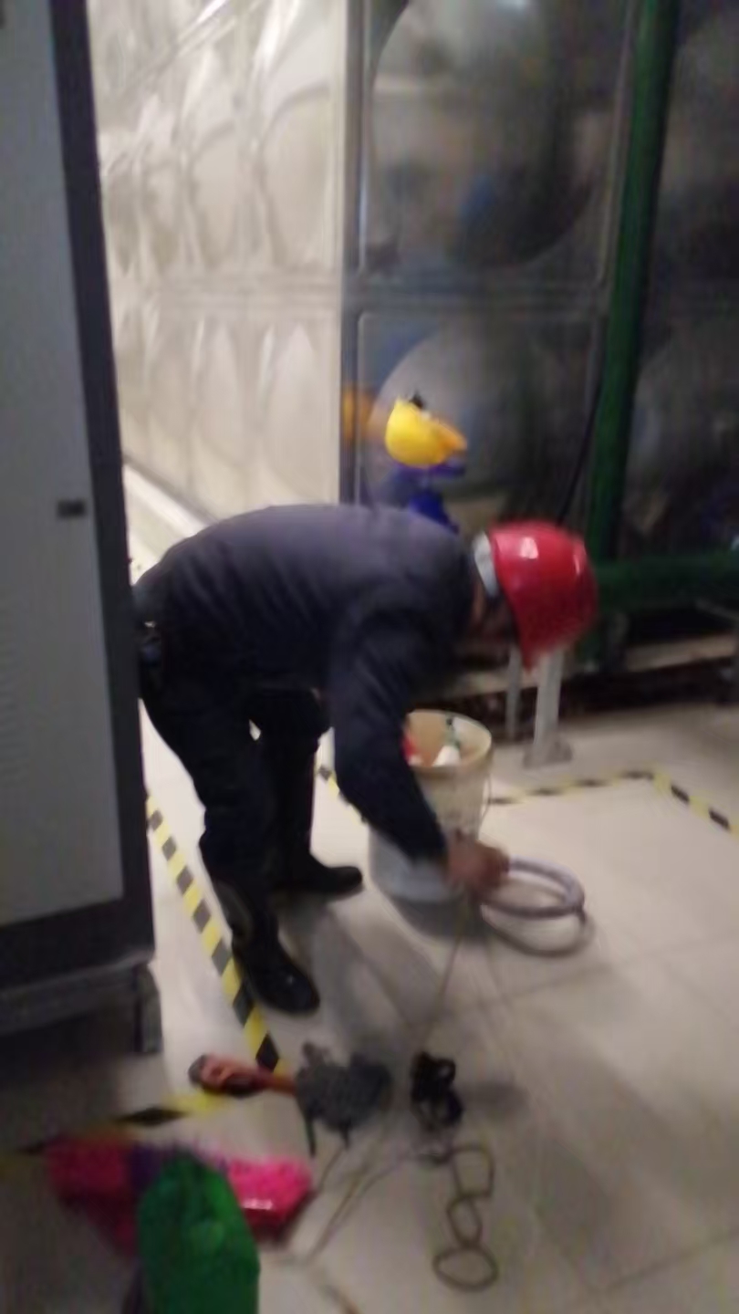 南昌塘山清洗水箱公司(图1)