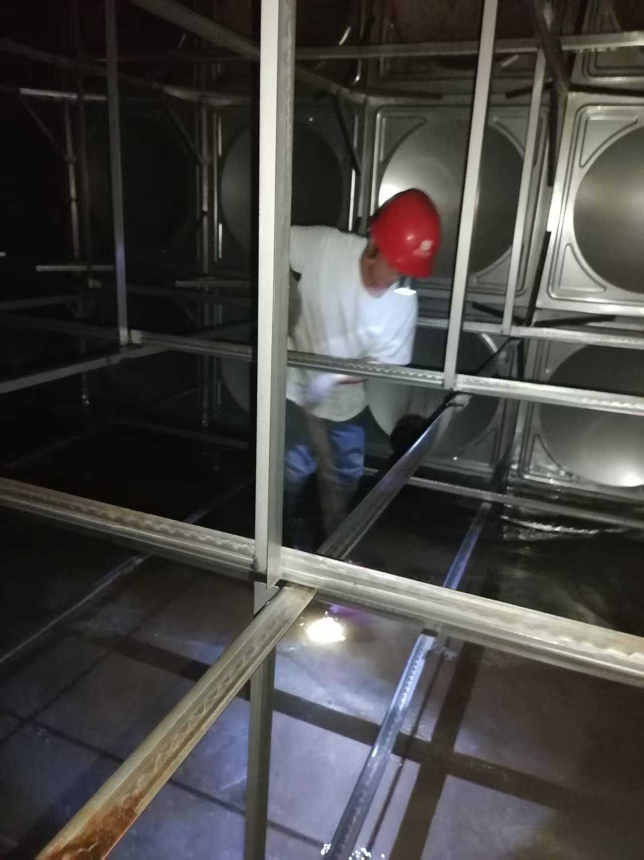 水箱清洗消毒 生活水箱除味 不锈钢水箱维修 生活水质检测(图3)